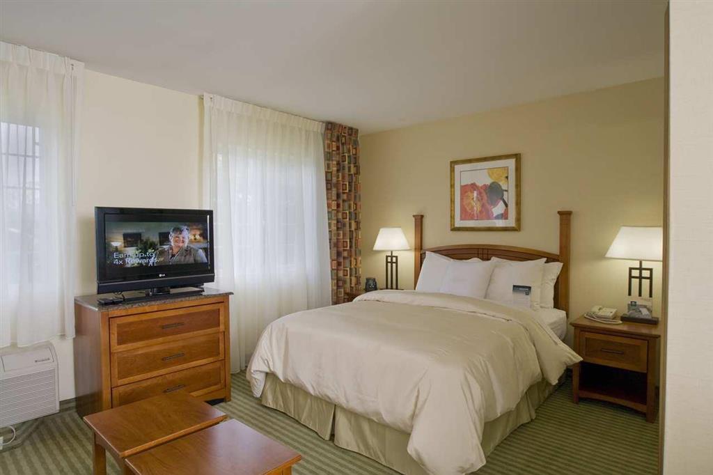 โฮมวูด สวีท บาย ฮิลตัน สแตรทฟอร์ด Hotel ห้อง รูปภาพ